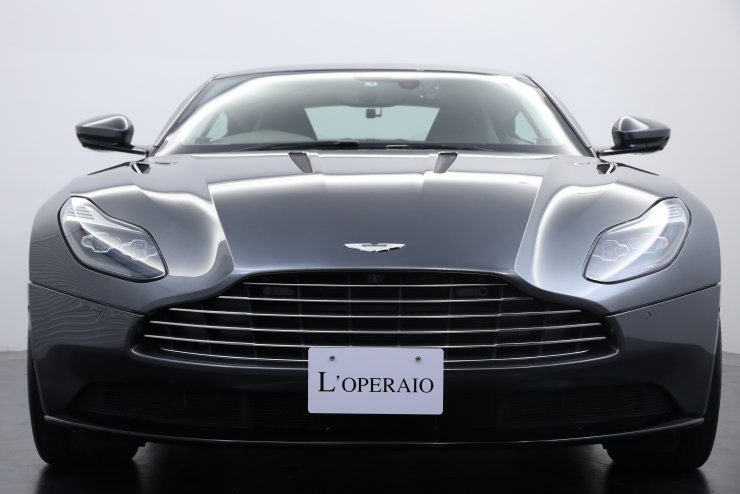 アストンマーティン DB11 【近日入庫】Launch Edition 世界限定1000台