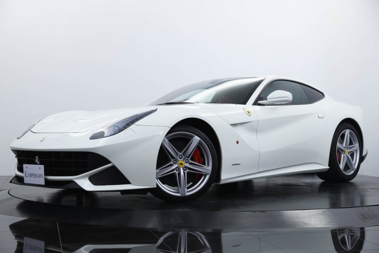 フェラーリ F12 berlinetta F1 希少右ハンドル 正規ディーラー車