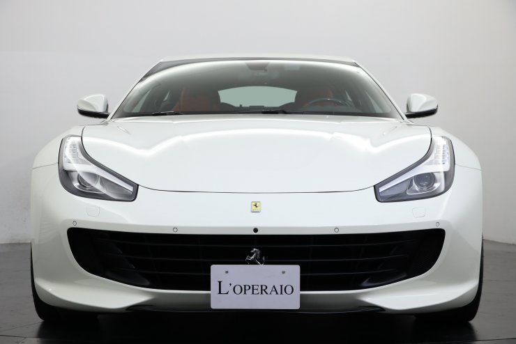 フェラーリ GTC4ルッソ T F1 DCT 赤革 左H カーボンLEDステアリング