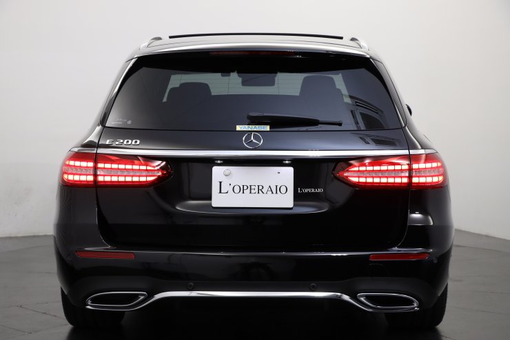 メルセデスベンツ Eクラス E200 Stationwagon Sports 現行モデル