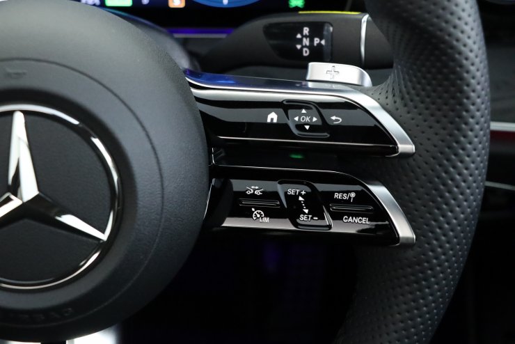 メルセデスベンツ Eクラス E200 Stationwagon Sports 現行モデル 即納