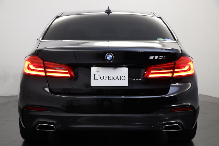 BMW 5シリーズ 530i Mスポーツ 有償色 アイボリーレザー