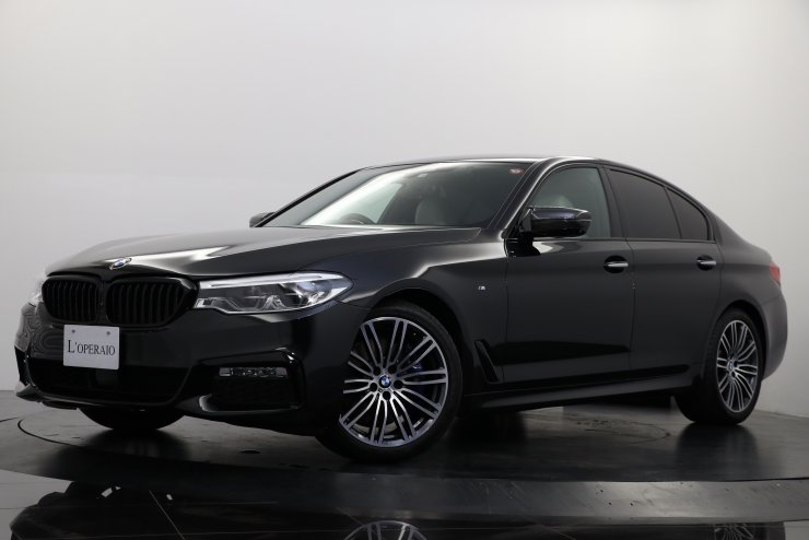 BMW 5シリーズ 530i Mスポーツ 有償色 アイボリーレザー