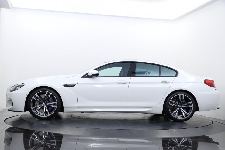 BMW M6 グランクーペ ワンオーナー車 後期モデル 純正20インチアルミ 
