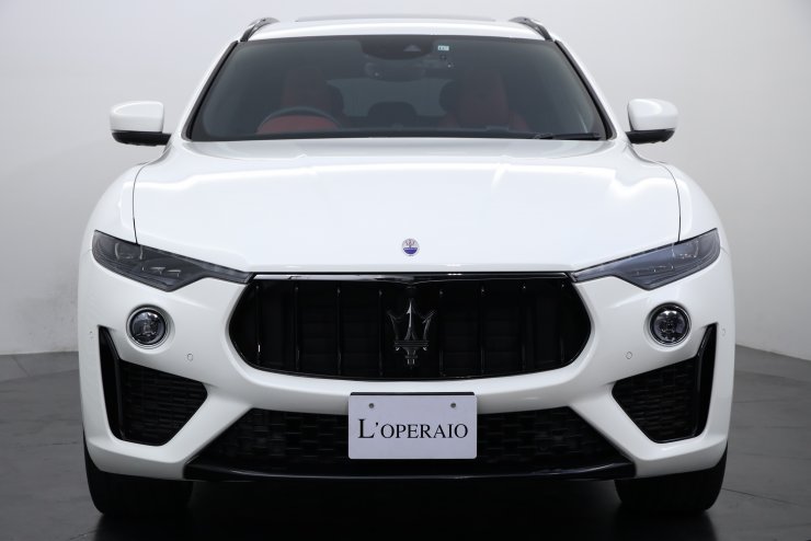 マセラティ レヴァンテ Gran Sport 現行モデル 1オーナー レッドレザー