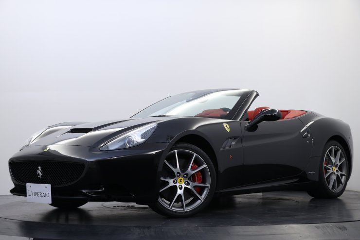 フェラーリ カリフォルニア F1 正規ディーラー車 カーボンLED