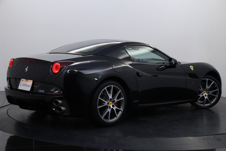 フェラーリ カリフォルニア F1 正規ディーラー車 カーボンLED