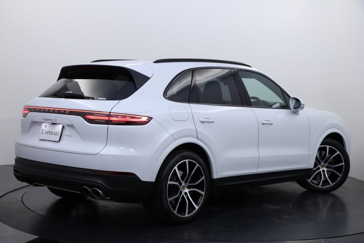 ポルシェ カイエン S 現行モデル オプション総額約527万円 スポーツ