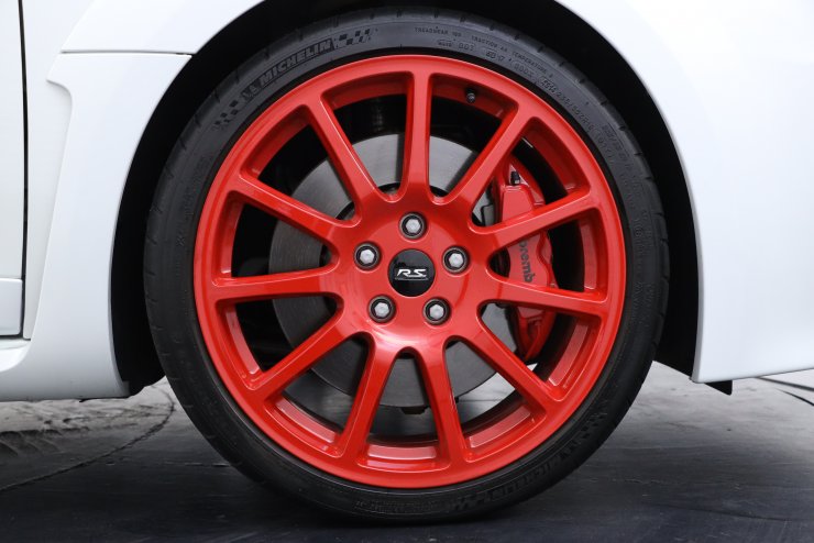 ルノー メガーヌ 4RS トロフィー ブレンボ Brembo キャリパー ルノー メガーヌ R.S.トロフィーR 6MT 限定60台 スピードライン19