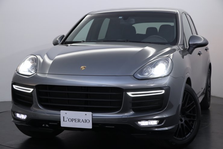 ポルシェ　カイエン ポルシェ カイエン(Type958) GTS 後期モデル 1オーナー 左H
