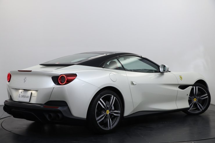 フェラーリ ポルトフィーノ F1 DCT オプション総額約610万円 正規