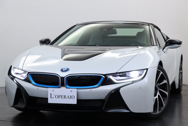 BMW i8 ロードスター ワンオーナー 左ハンドル 有償色 アイボリー