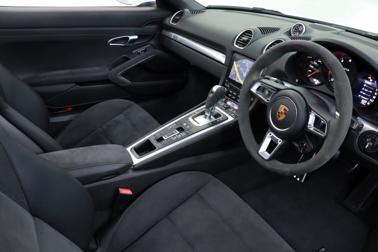 ポルシェ 718 ボクスター GTS PDK 黒幌 ブラックアルカンターラレザー