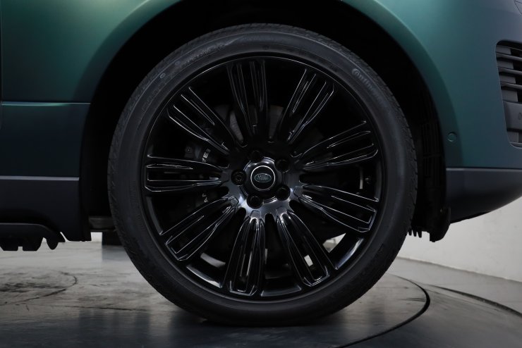 ランドローバー レンジローバー オートバイオグラフィLWB 特別色