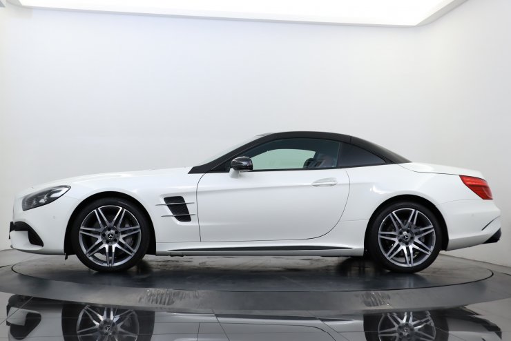 メルセデスベンツ SLクラス SL550 後期モデル 有償カラー