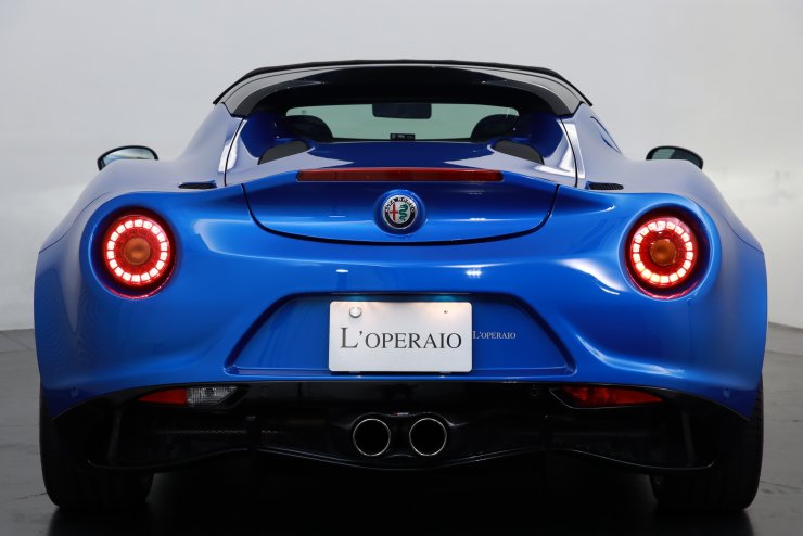 アルファロメオ 4C Spider Italia ワンオーナー 国内限定15台 専用外装