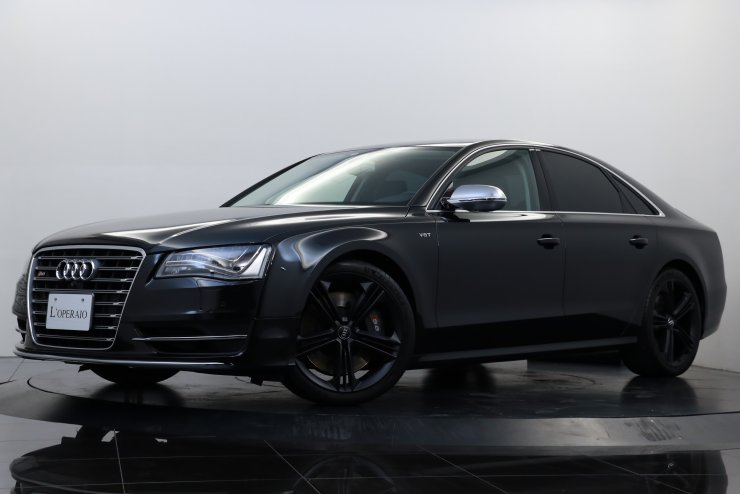 アウディ S8 4.0 TFSI quattro 左ハンドル車 コンフォートスポーツ