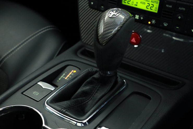 マセラティ クアトロポルテ スポーツ GT S 右ハンドル 専用