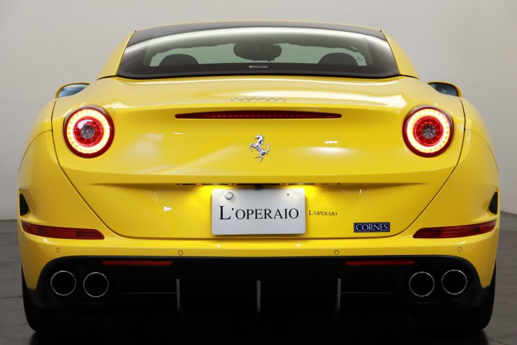 フェラーリ カリフォルニア T F1 DCT 正規ディーラー車 希少カラー