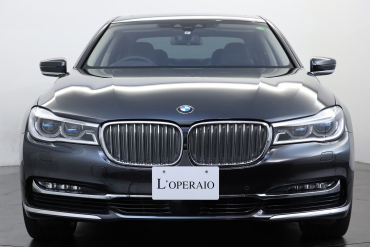BMW 7シリーズ 740Ld xDrive エクセレンス harman/kardon リア