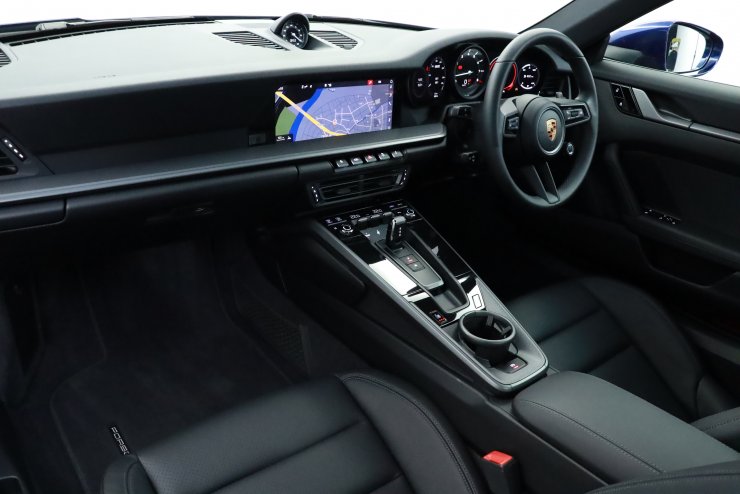 高級品市場 ポルシェ 911(Type992) カレラ PDK オプション総額約231万円 1 パーツ