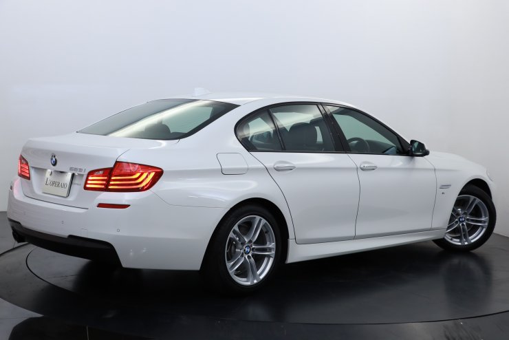 BMW 5シリーズ 523i Mスポーツ F10後期最終 純正18インチアルミ ハーフ
