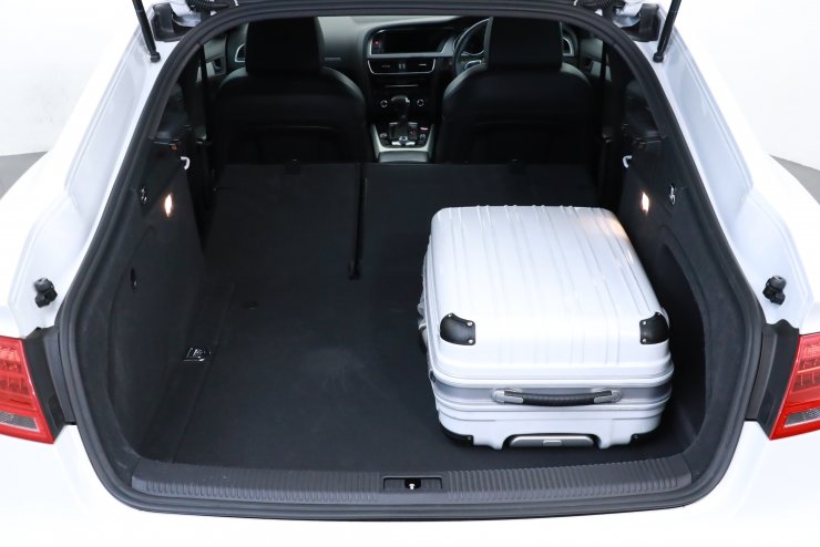アウディ A5スポーツバック 2.0TFSI クワトロ 後期 Sライン