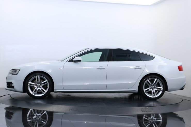 アウディ A5スポーツバック 2.0TFSI クワトロ 後期 Sライン