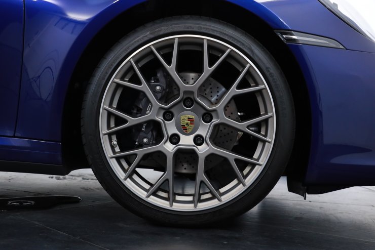 ポルシェ 911 992 用 純正オプション スポーツテールパイプiPE