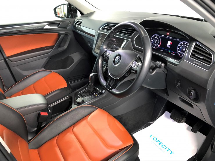 フォルクスワーゲン ティグアン TDI 4モーション ハイライン サフラノ