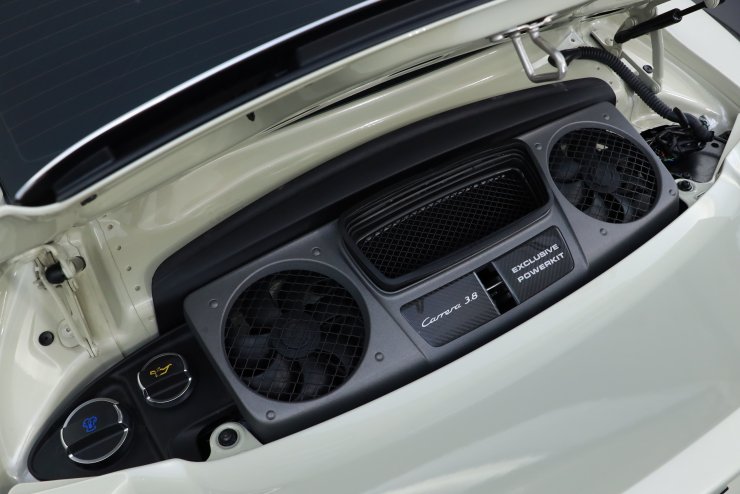 ポルシェ 911(Type991) 50th Anniversary Edition PDK SportChrono