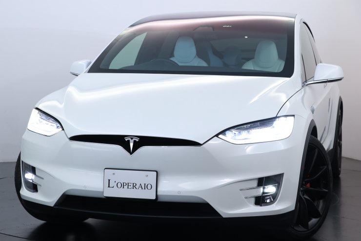 テスラ モデルX P100D 1オーナー 白革 6シーター エンハンストオート