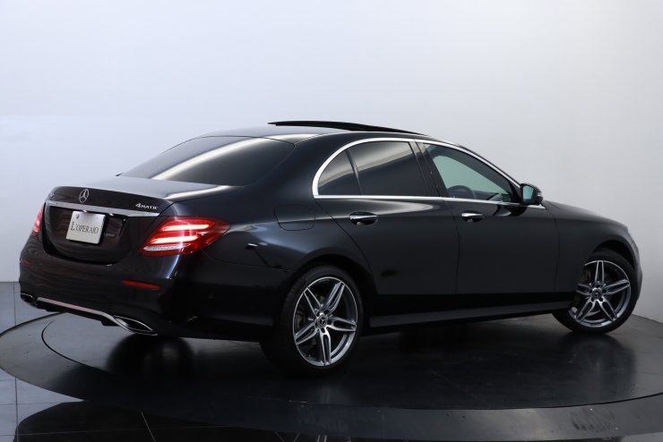 メルセデスベンツ Eクラス E200 4MATIC アバンギャルド BSG AMGライン