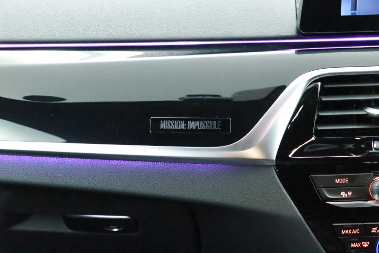 BMW 5シリーズ 523d エディション MISSION:IMPOSSIBLE 純正19インチ