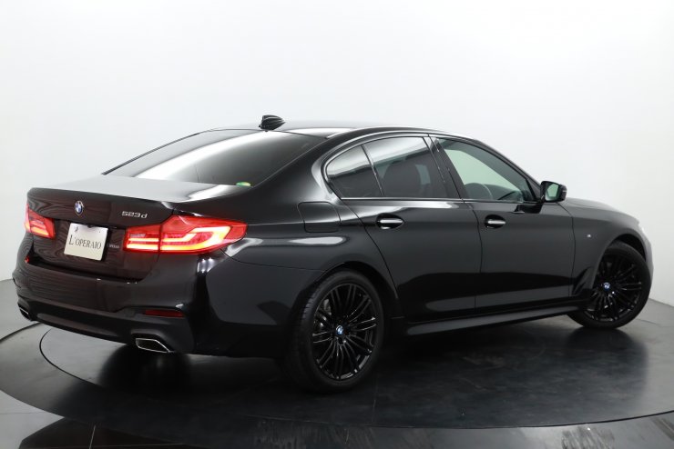 BMW 5シリーズ 523d エディション MISSION:IMPOSSIBLE 純正19インチ