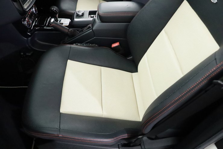 メルセデスベンツ Gクラスロング G350 BlueTEC Edition ZEBRA