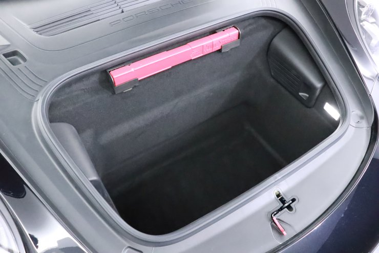 ポルシェ911 ドライバーズマニュアル　ケース付 ポルシェ 911(Type991) ターボS カブリオレ PDK OBD済み 赤×黒革