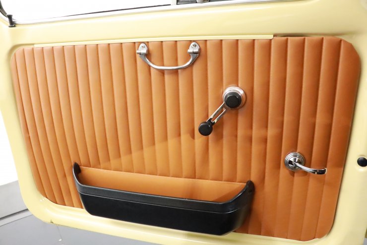 フィアット 500 L 1970年モデル(2021年新規登録) フルレストア/各種
