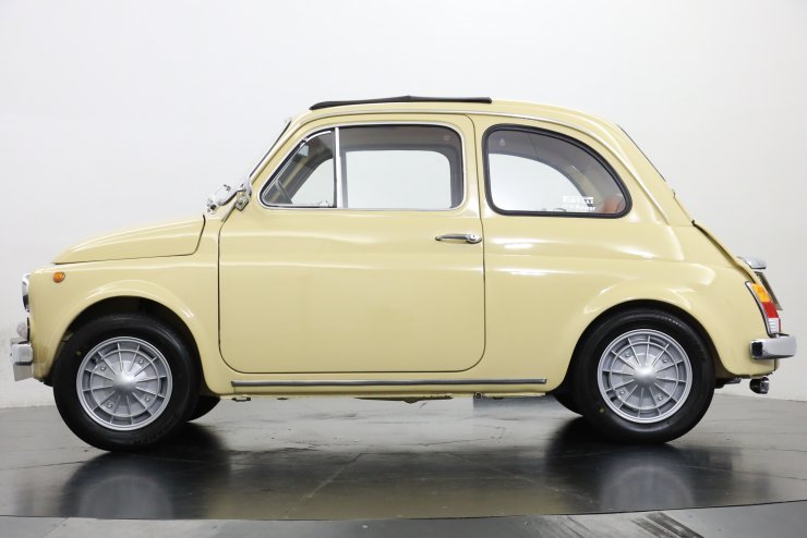 フィアット 500 L 1970年モデル(2021年新規登録) フルレストア/各種