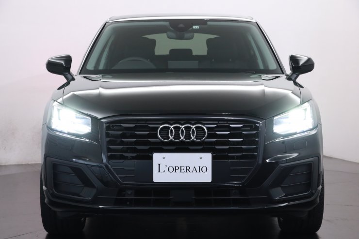 アウディ Q2 #Tokyo black styling limited 東京地区限定52台 ブラック