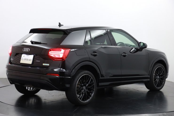 アウディ Q2 #Tokyo black styling limited 東京地区限定52台