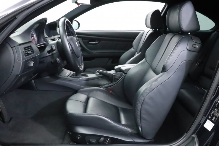 BMW M3 Coupe 6MT 左ハンドル 走行5,000km台 記録簿多数 ブラック 