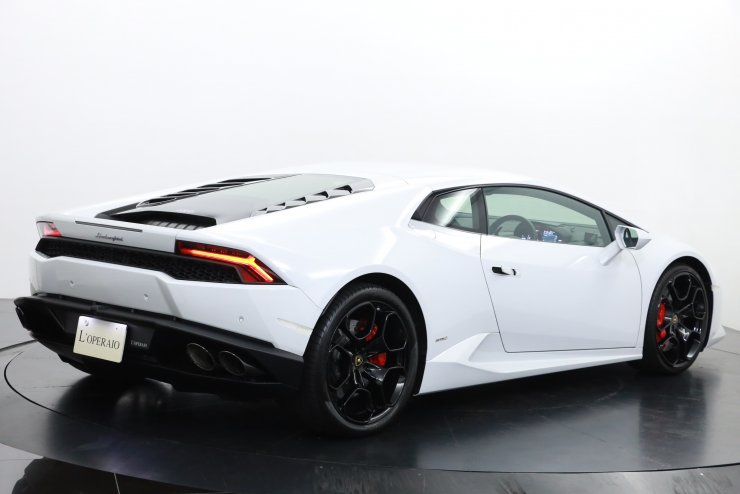 ランボルギーニ ウラカン LP610-4 希少右ハンドル 走行3,000km台
