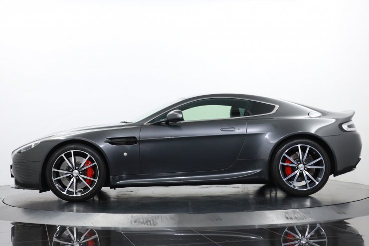 アストンマーティン V8 ヴァンテージ Sportshift 2 Centenary Edition