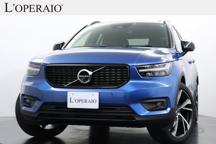 ボルボ XC40 T5 AWD R-Design First Edition 限定300台 パノラマ
