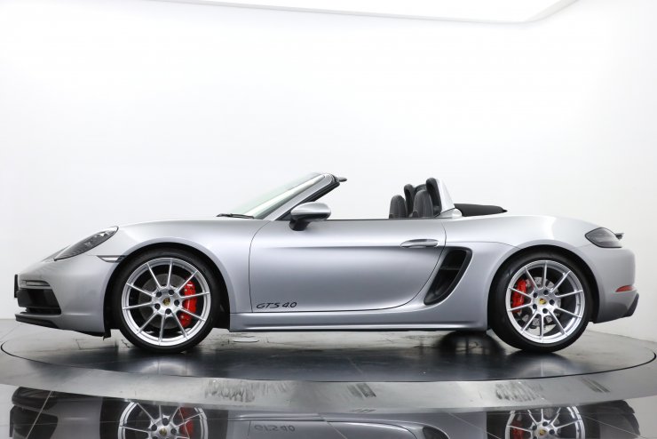 ☆美品　稀少☆フォルクル　ポルシェデザインGTS　161㎝　限定数量生産品 ポルシェ 718 Boxster GTS 4.0 6MT 1オーナー車 スポーツクロノ