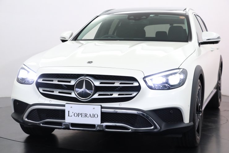 メルセデスベンツ Eクラス E220d 4マチック オールテレイン 現行モデル