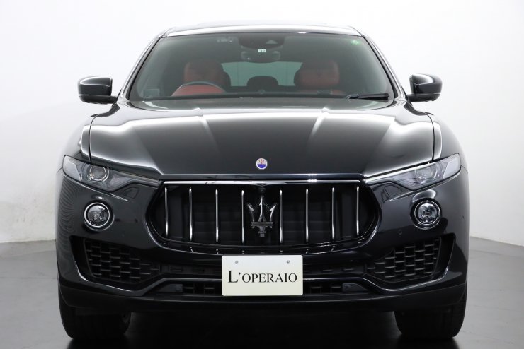 マセラティ レヴァンテ 3.0 後期シフト パノラマルーフ ソフトドア