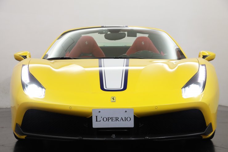 フェラーリ 488 Spider F1 DCT ディーラー車 ロッソフェラーリレザー