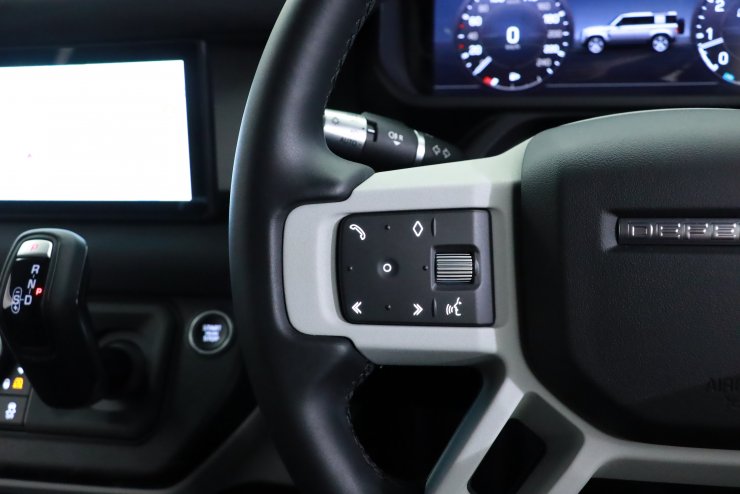 ランドローバー ディフェンダー110td5 純正ステアリング 本体 ランドローバー ディフェンダー 110 Startup Edition 1オーナー レザー